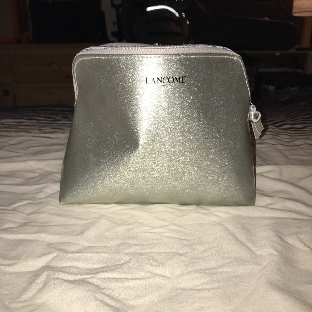 NWOT. Lancôme Paris Make up Bag